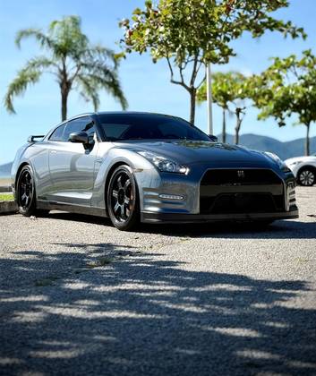 NISSAN GT-R 3.8 V6 24V TWIN-TURBOCHARGED GASOLINA 2P AUTOMÁTICO
